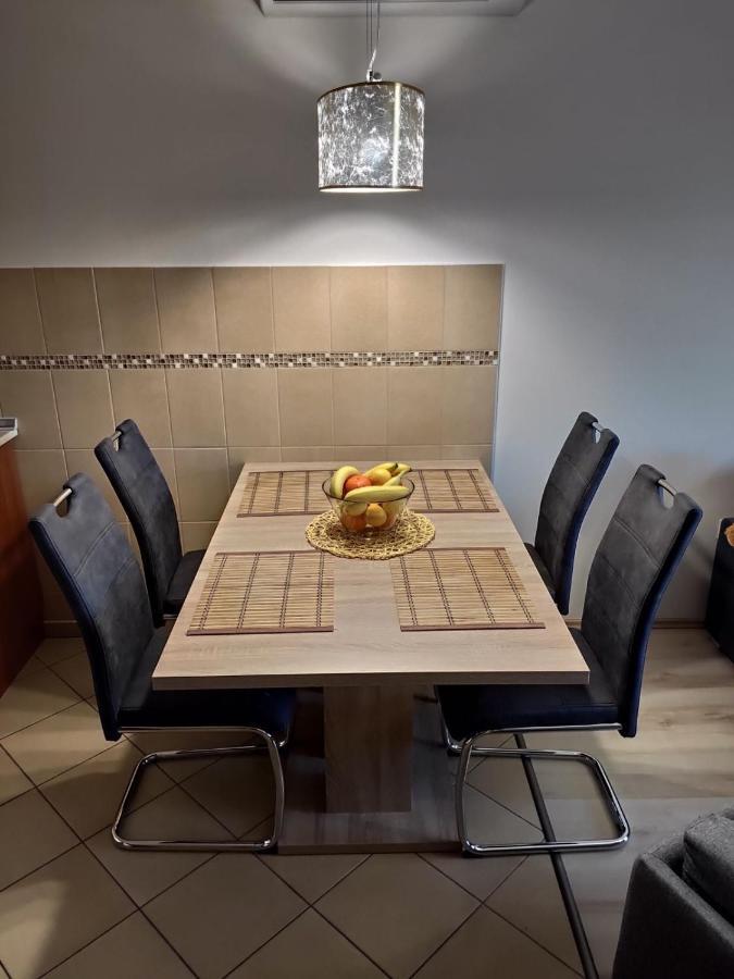 Holiday Apartman Sárvár Extérieur photo